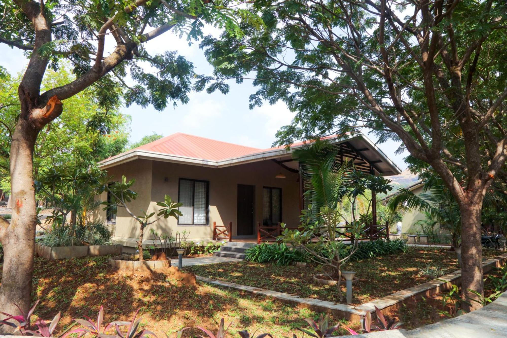 E&G Green Courts Resort At Koroli Hill Station Nashik Eksteriør billede