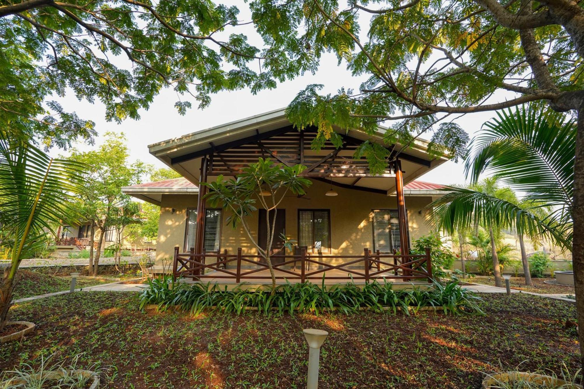 E&G Green Courts Resort At Koroli Hill Station Nashik Eksteriør billede