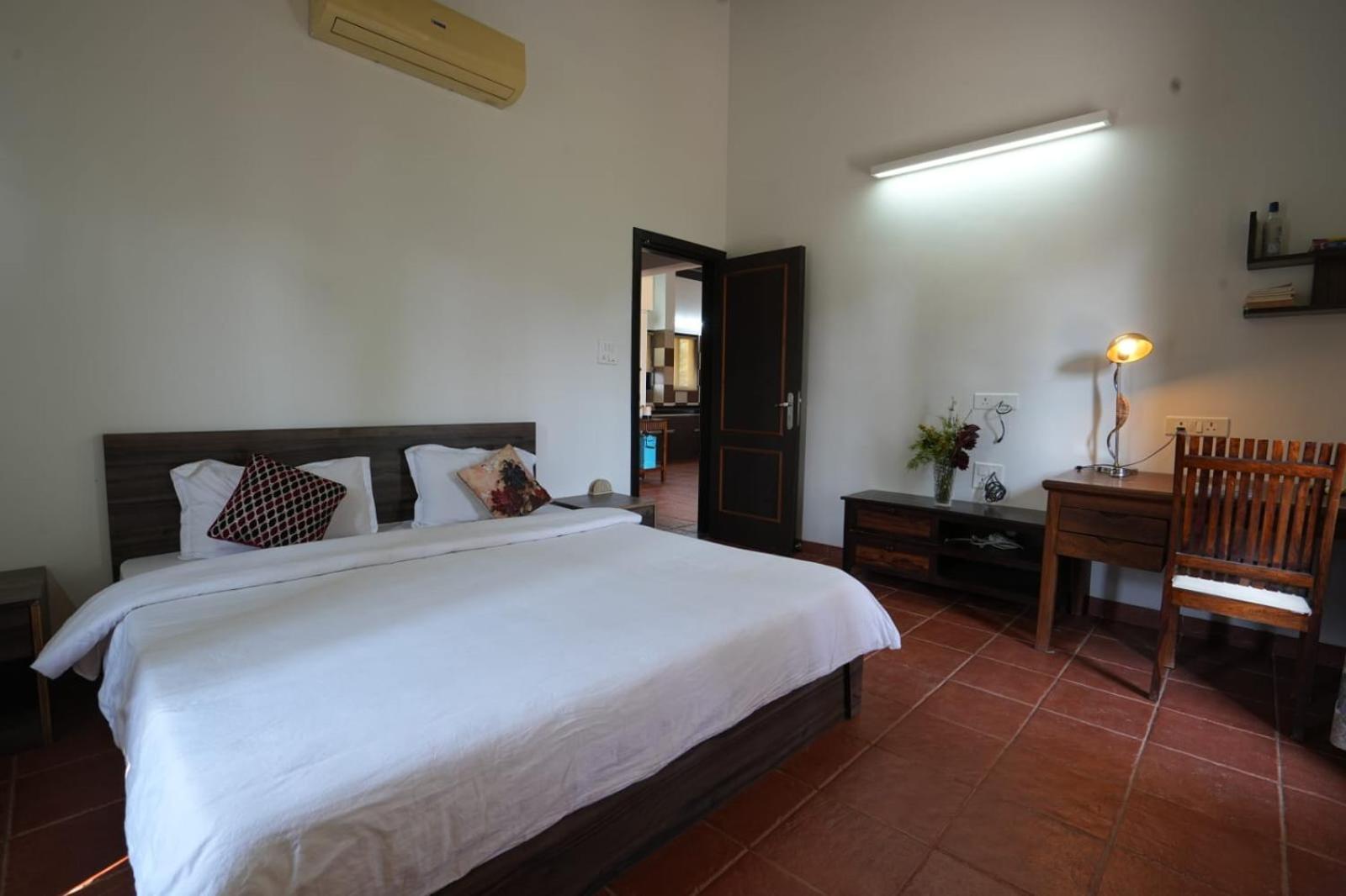 E&G Green Courts Resort At Koroli Hill Station Nashik Eksteriør billede