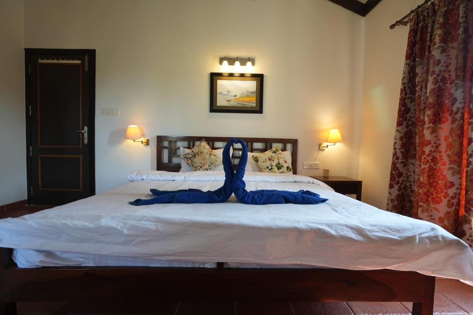 E&G Green Courts Resort At Koroli Hill Station Nashik Eksteriør billede