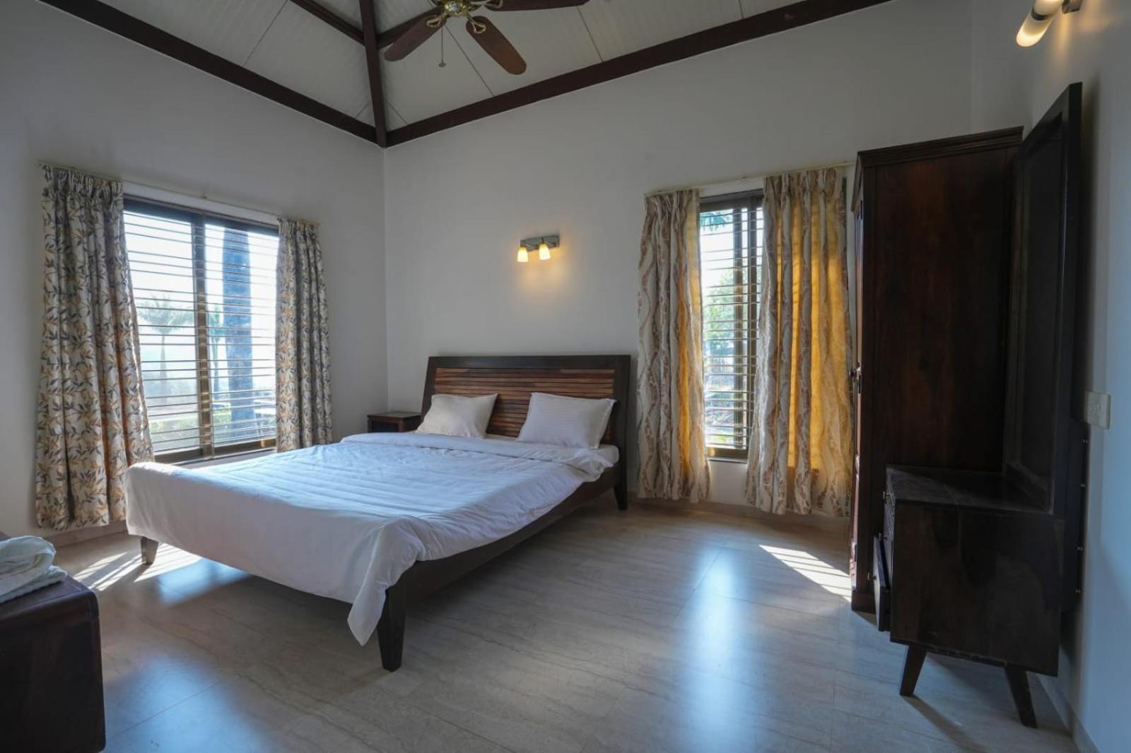 E&G Green Courts Resort At Koroli Hill Station Nashik Eksteriør billede
